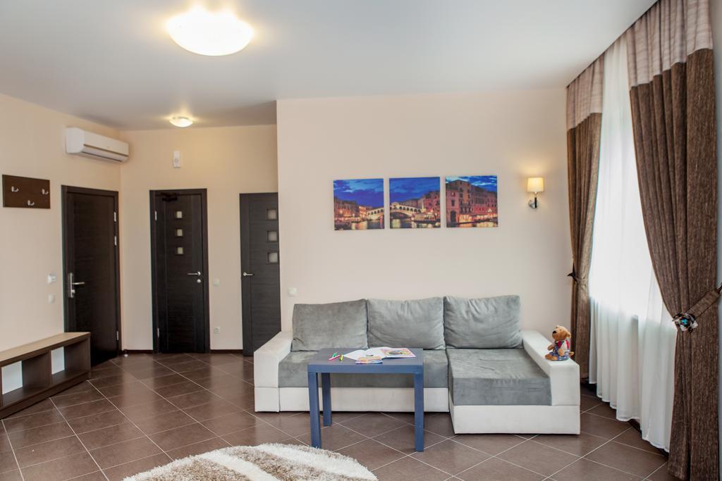 Chisto Hotel Гомель Екстер'єр фото